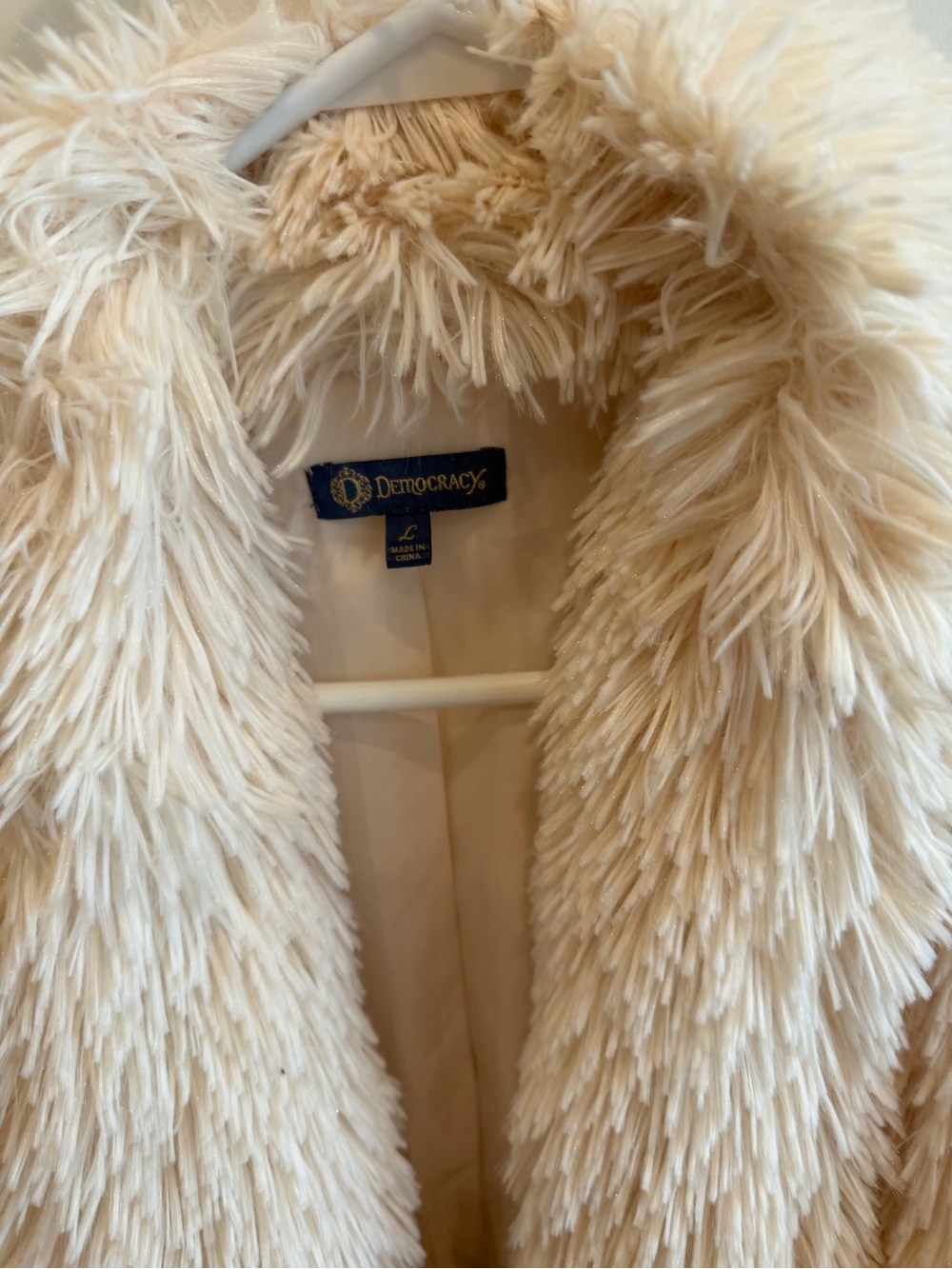 Democracy Cream Faux Fur Vest - Picture 2 of 3